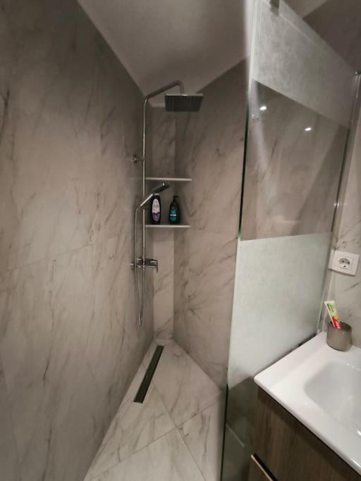 Floral Home 2 - 1St Floor Apt With Private Parking! Athen Exterior foto